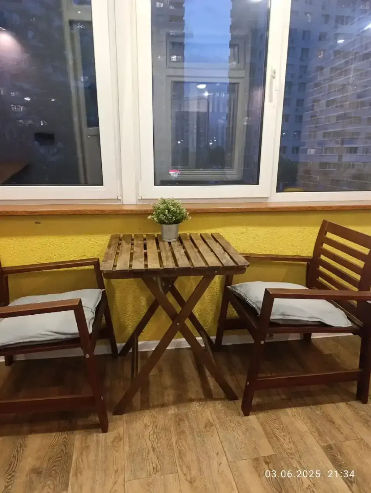 Апартаменты Уютная Студия с Балконом