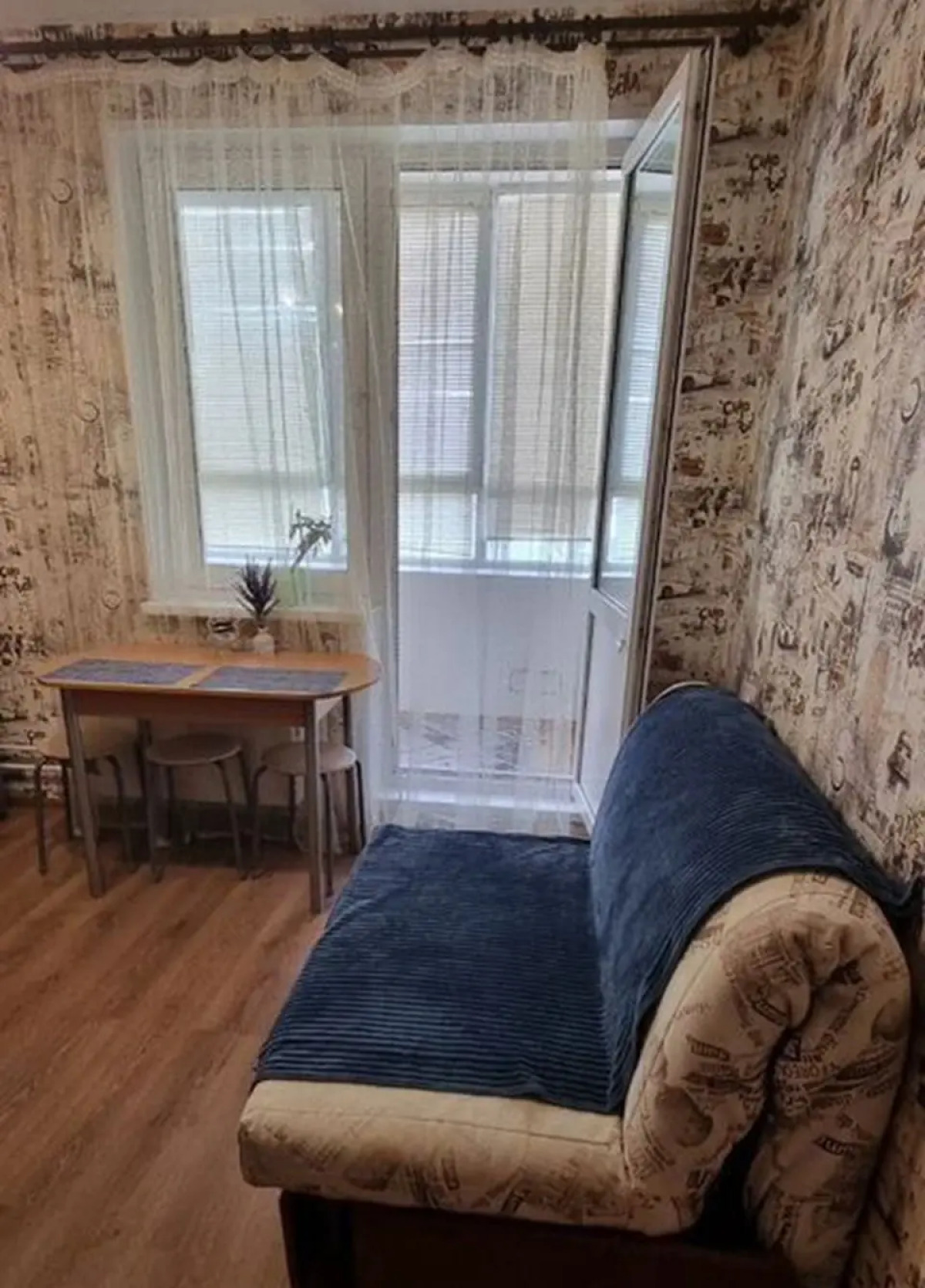 Квартира однокомнатная с видом на Волгу и стaдиoн