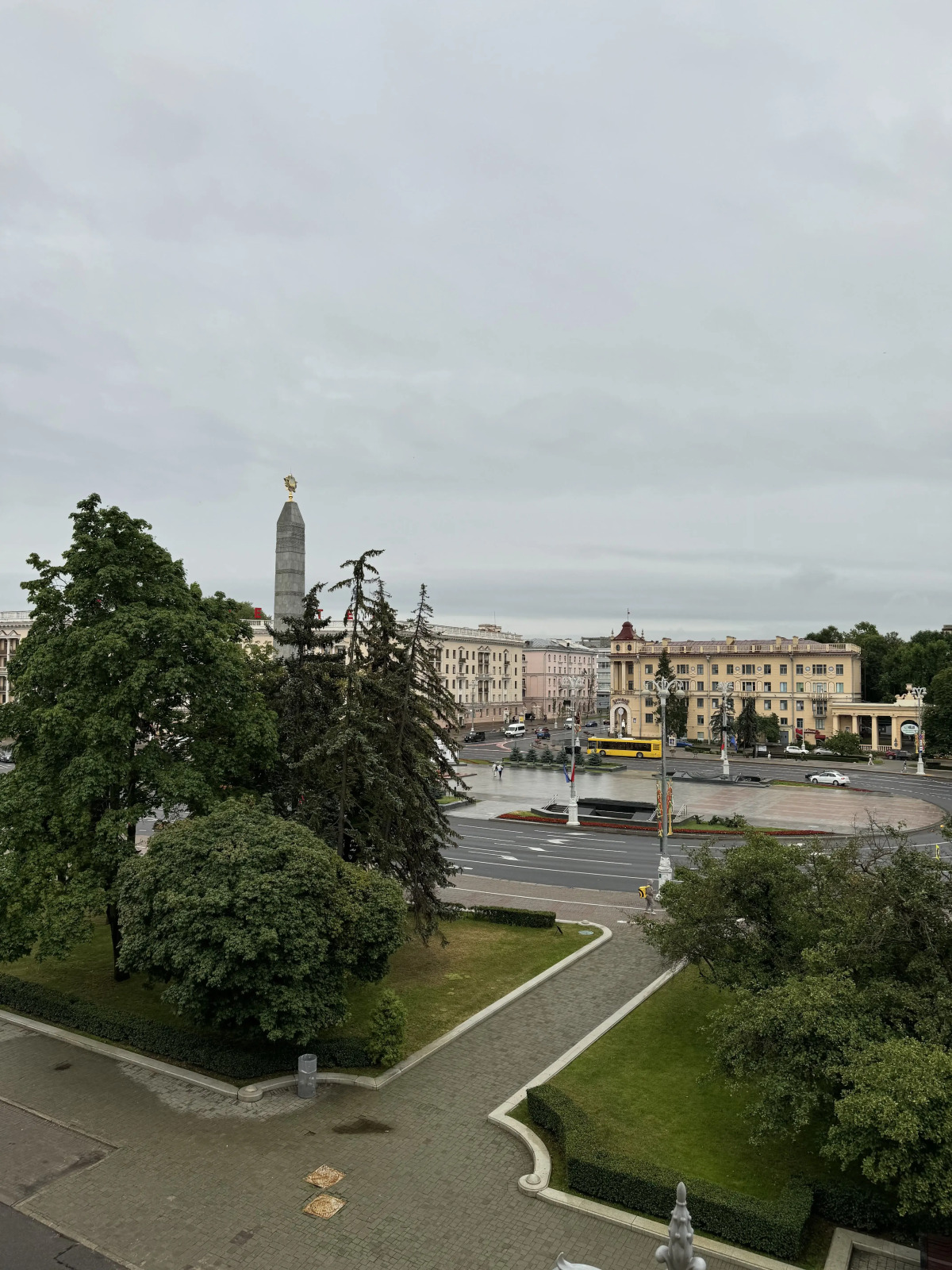 Апартаменты Сталинка с видом на Площадь Победы