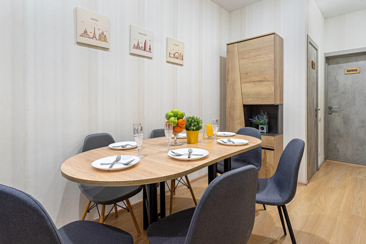 3-комнатные апартаменты около Казанского Арбата (Баумана)