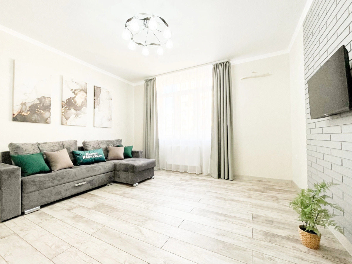 Апартаменты Добрые Квартиры на Сиверса Новый Жк