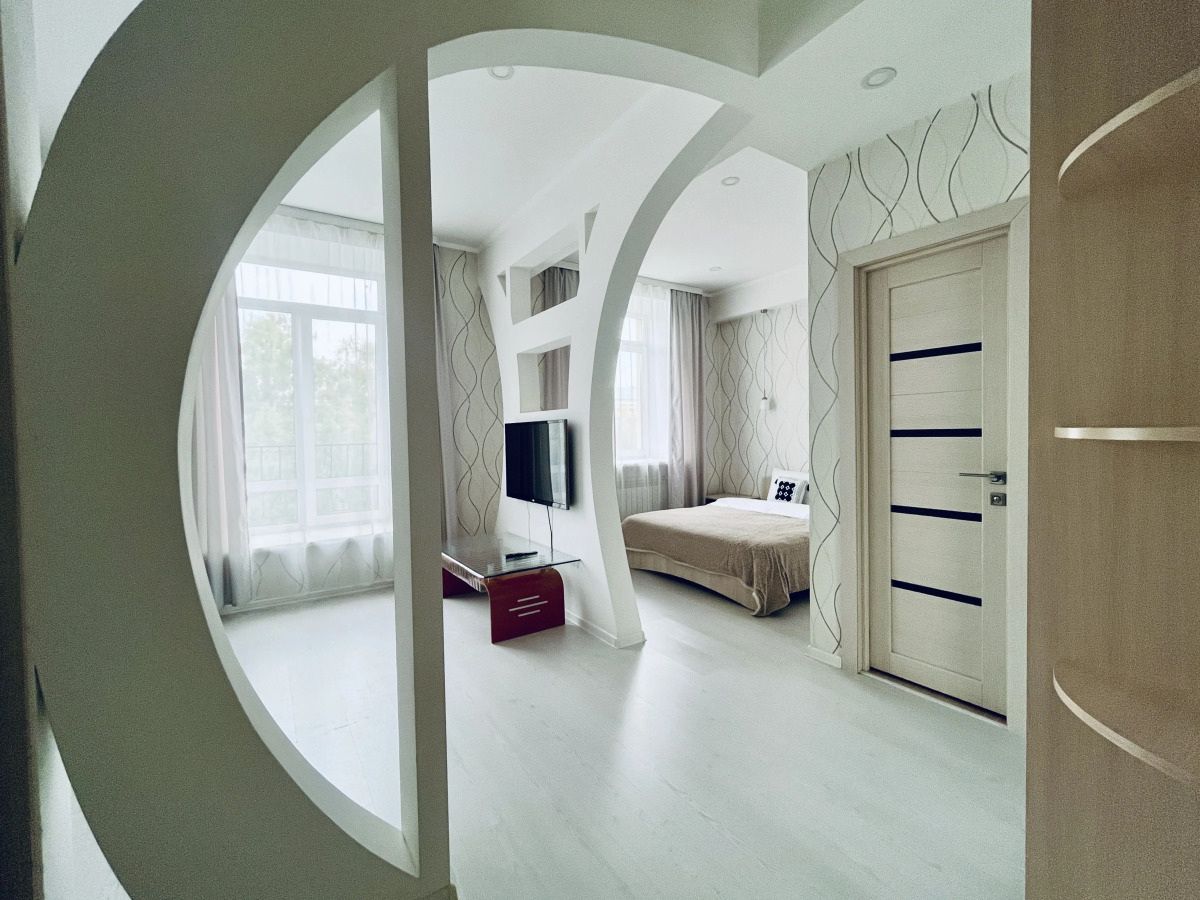 Апартаменты Unique Apart Лен рядом с Медсанчастью МВД, Парком Чудес и СГК Кирова 25