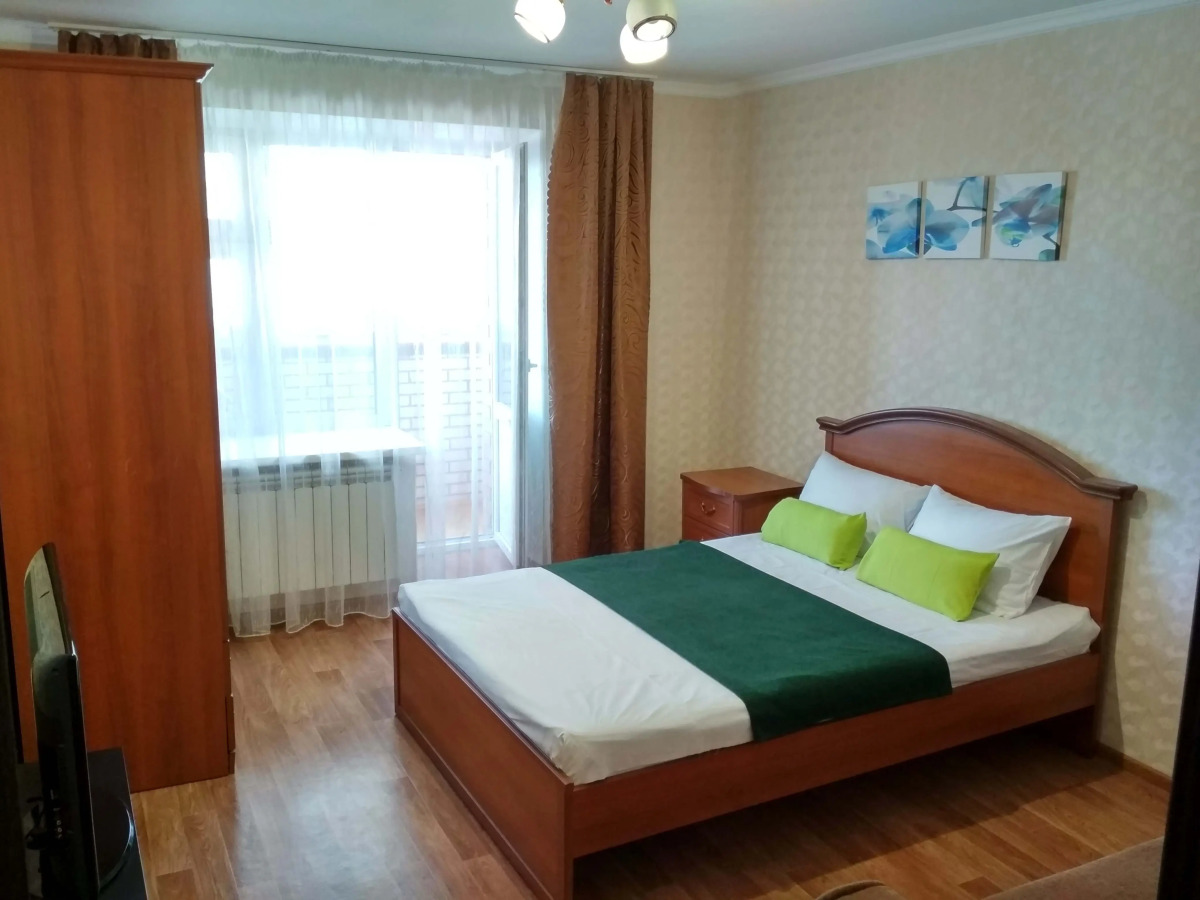 Квартира двухкомнатная на Маркова 8/2 с видом на залив