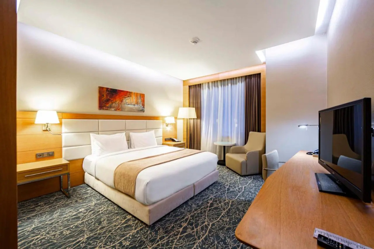 Отель Holiday Inn Baku