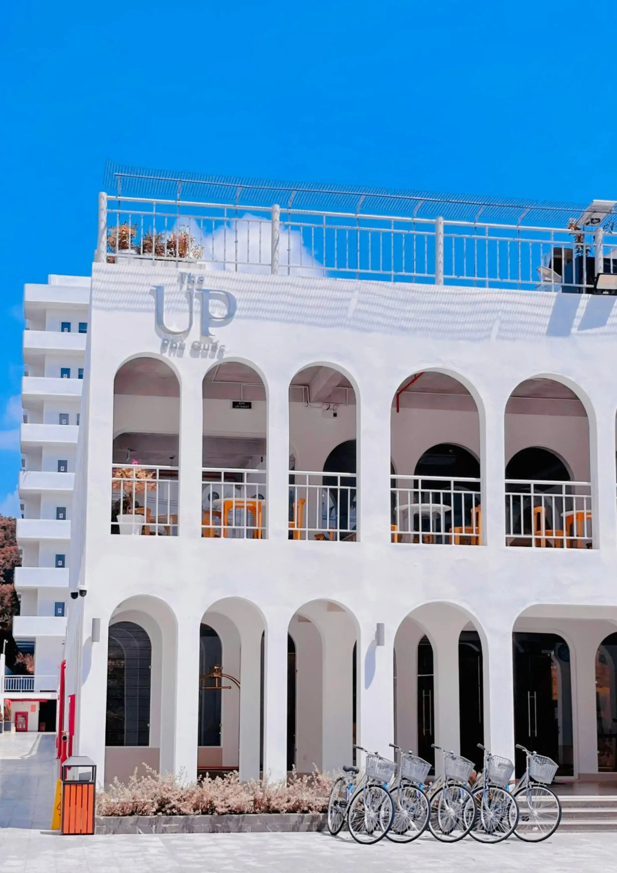 Отель The Up Phu Quoc