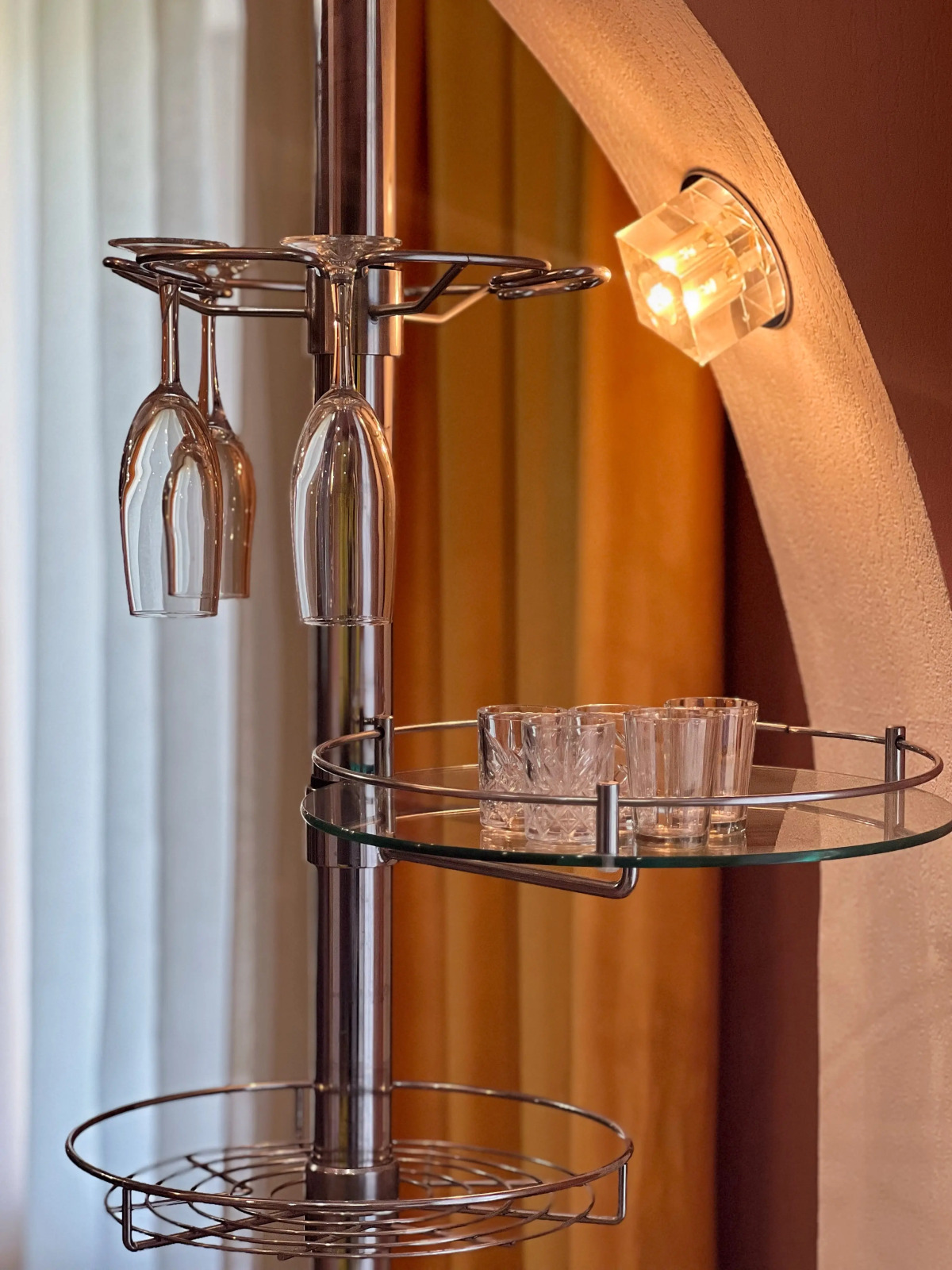 Апартаменты "Granada" Отличный вариант двухкомнатной квартиры в центре города недалеко от ЖД Вокзала