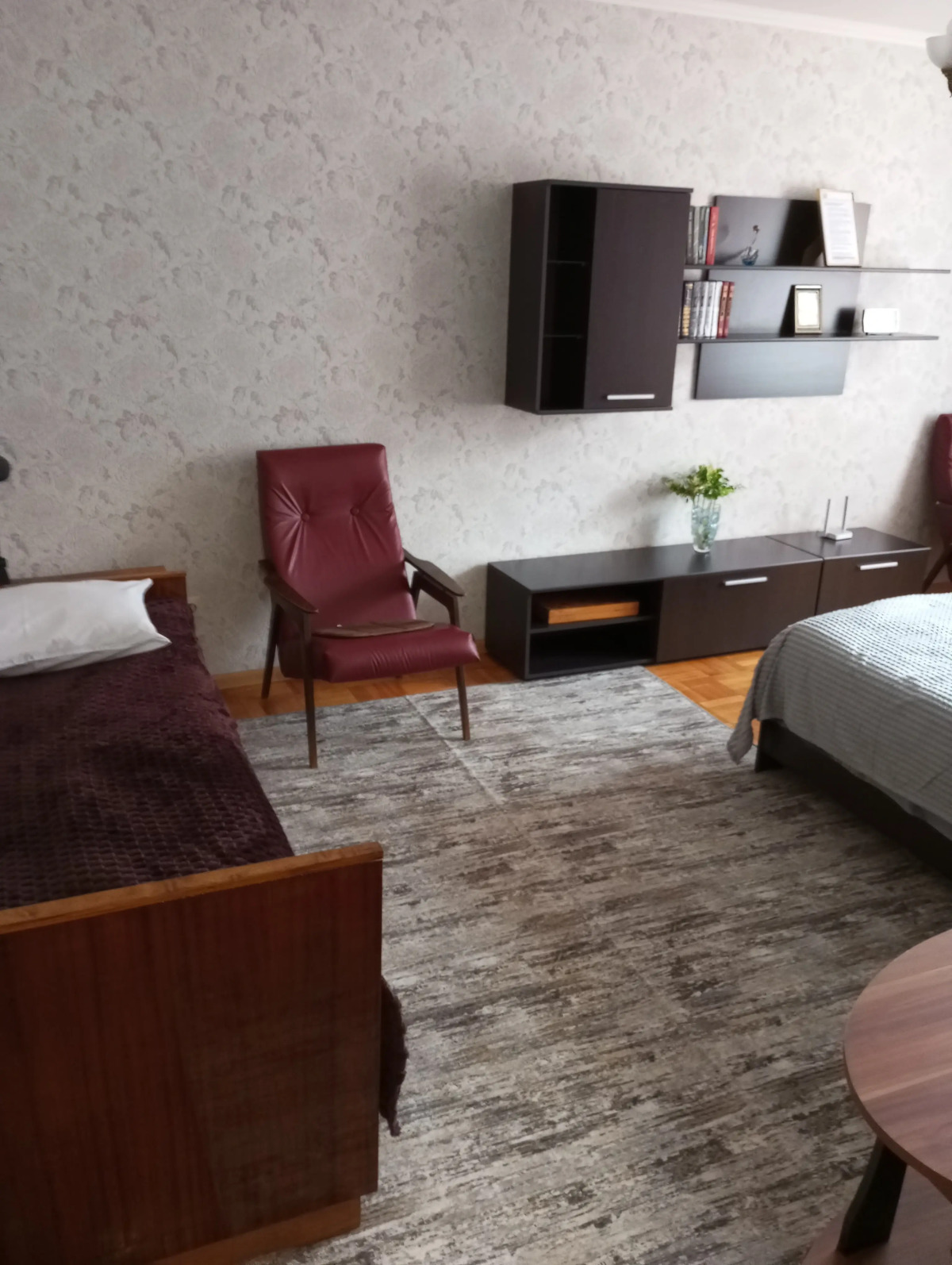 Квартира 1 Комнатная Квартира с Двумя Раздельными Кроватями в Центре Пущино