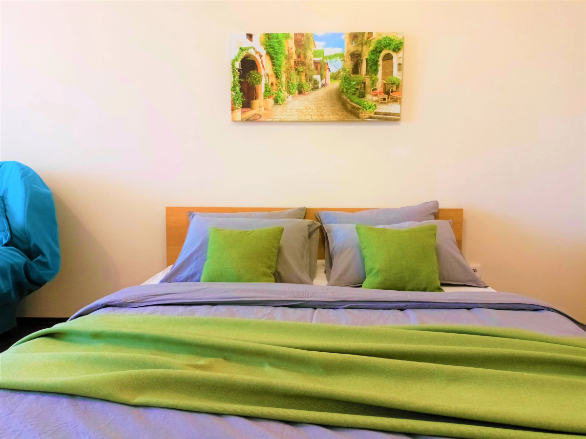 Однокомнатные RusDom Apartments возле ДК Родина