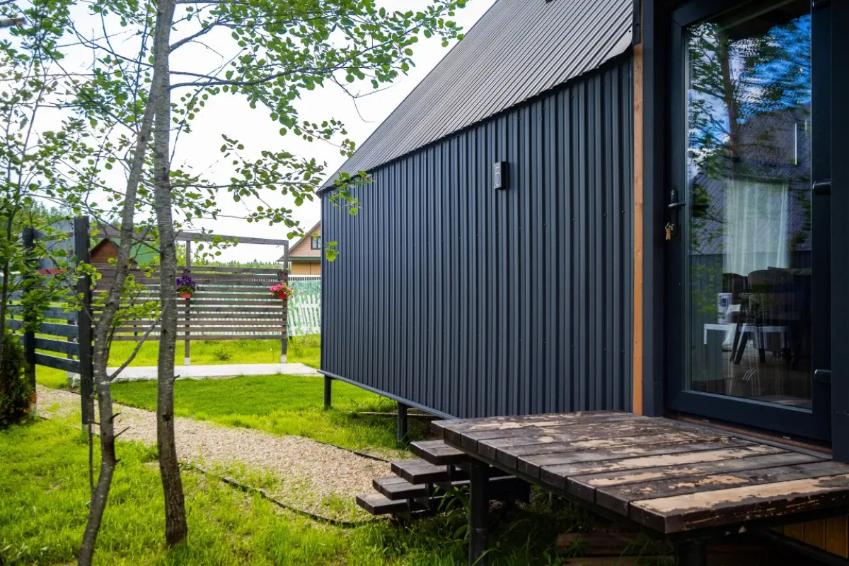 Частный Дом Барнхаус №5 с дровяной баней и горячим Чаном на 6 человек