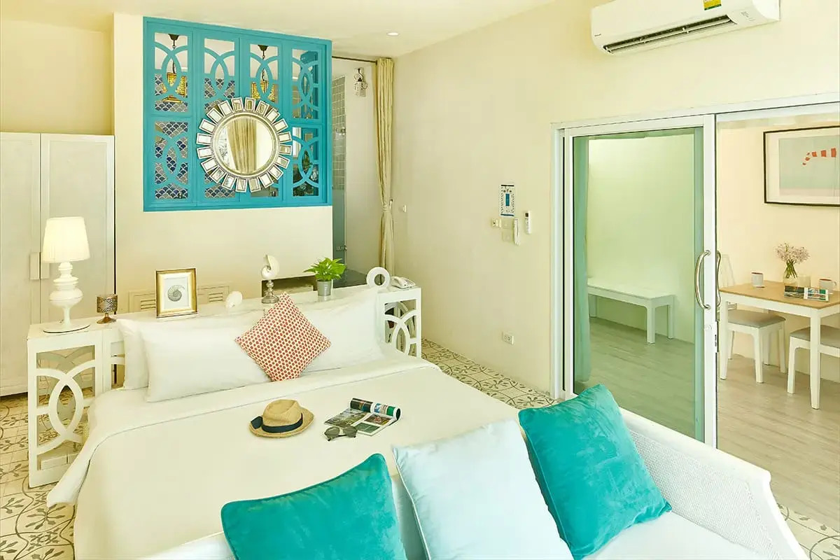 Отель Bandara On Sea