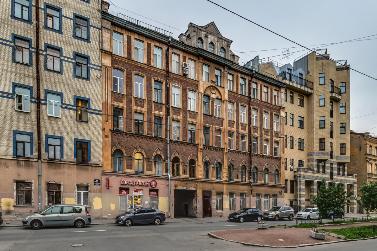 Апартаменты Дворики Петра на Васильевском Острове