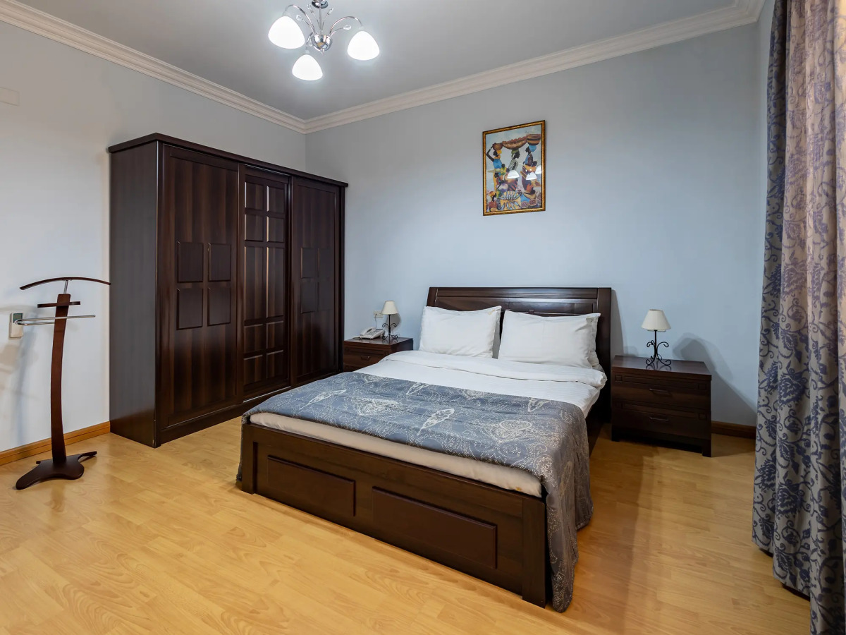 Отель La Defense Yerevan