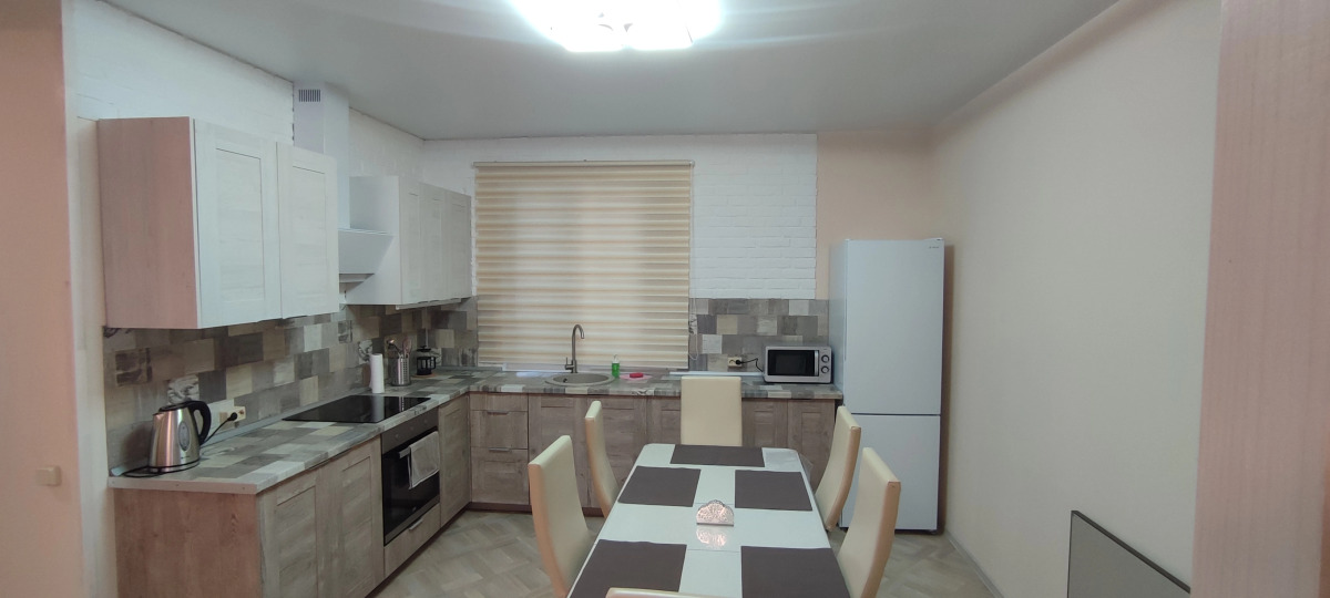 Частный дом Снежок на Строителей