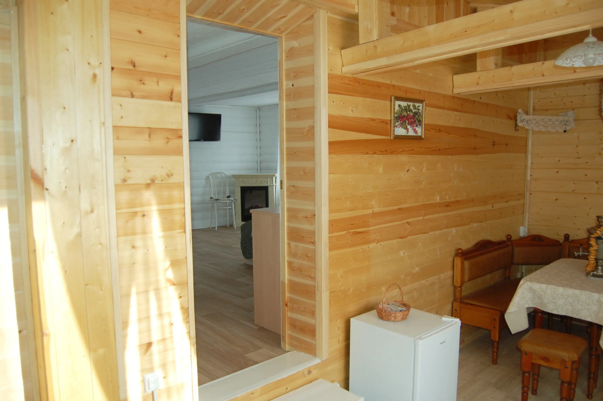 Дом с наличниками около Ростова