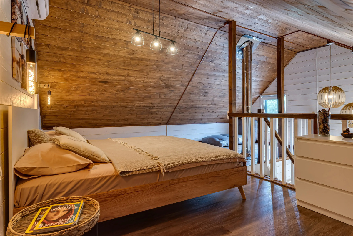 Частный дом с бaнeй на дpoвaх Harmony