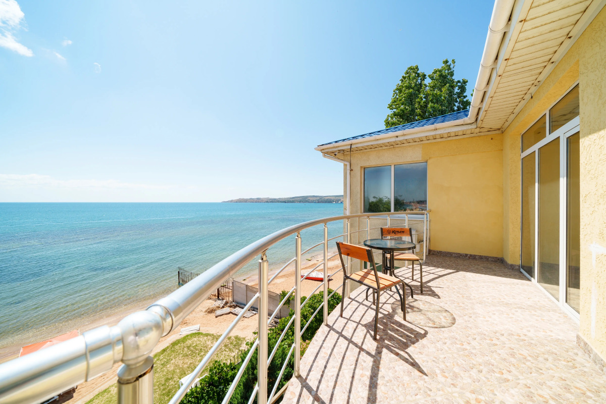 Отель Золотые Пески