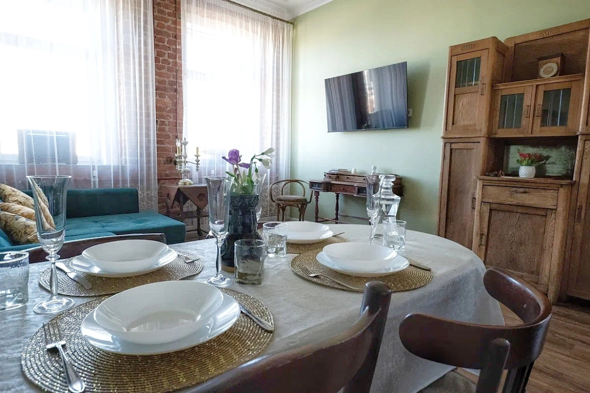 Апартаменты Видовая Аутентичная квартира на Жуковского