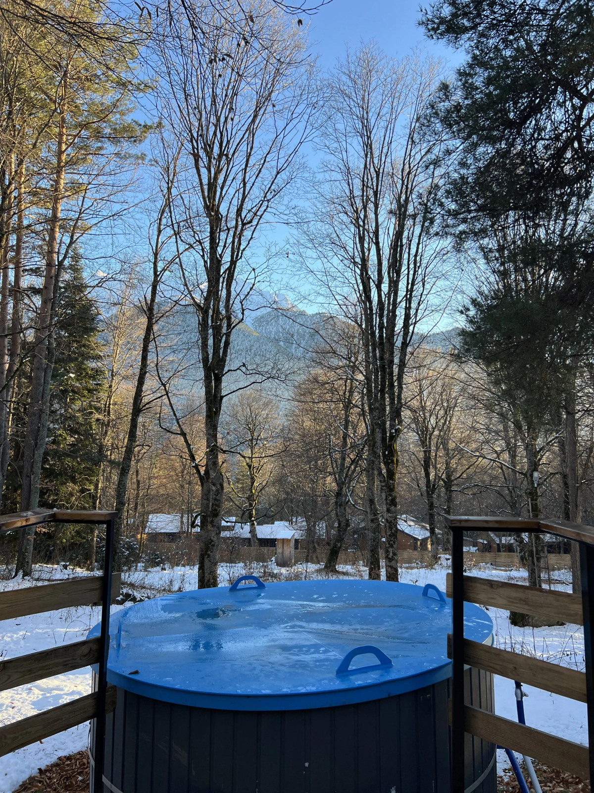 Шале Aishah House