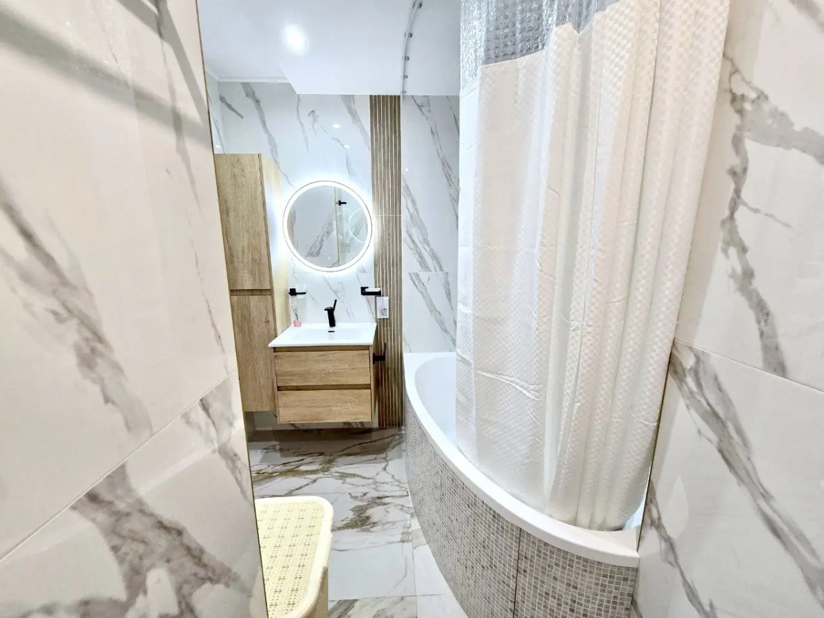 Квартира Евродвушка Люкс Ломоносова 6