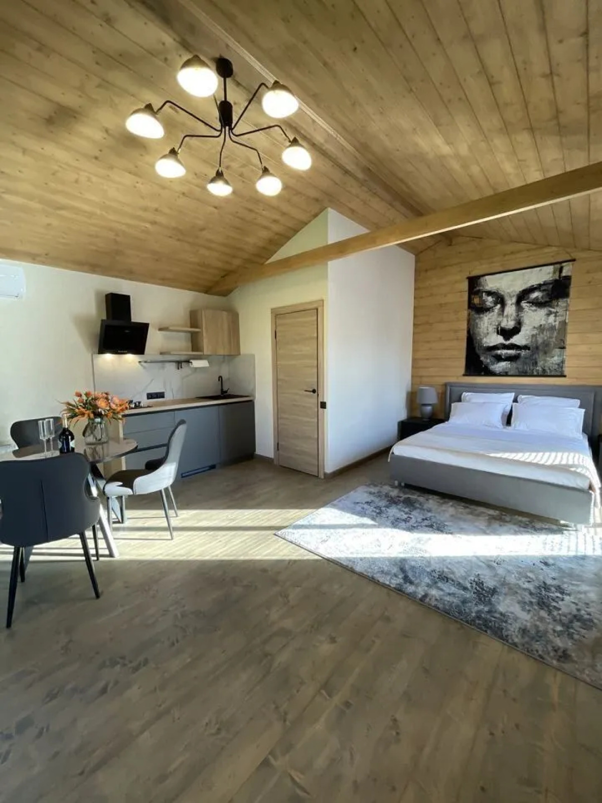 Частный дом на Луговом 42м у реки в центре Звенигорода