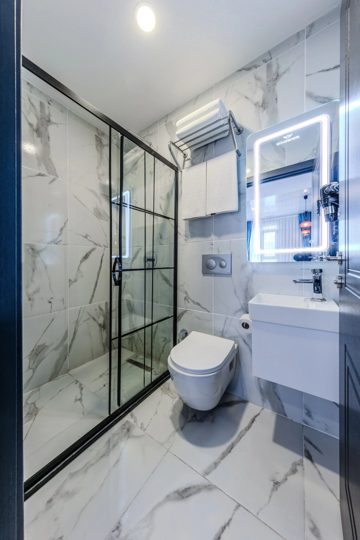 Отель Solin Airport Hotel