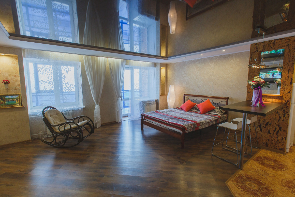 Апартаменты 9 Ночей  на Ленина 166