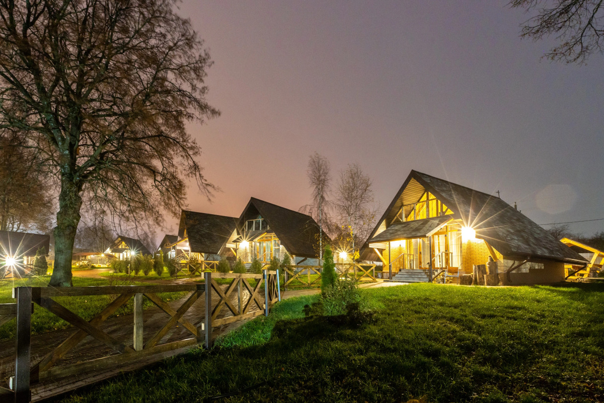 Гостевой дом Загородный Комплекс Слобода