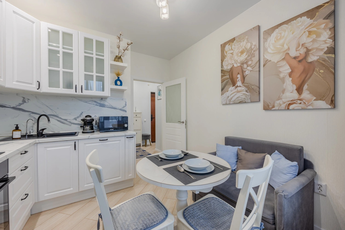 Апартаменты Pronina Aparts Kudrovo LIVE