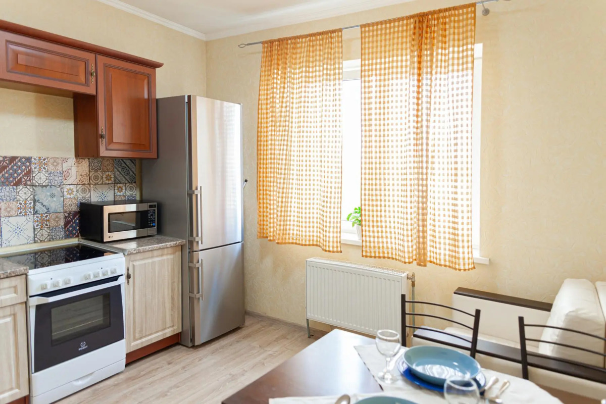 Апартаменты двухкомнатные (114) Серебровская 91