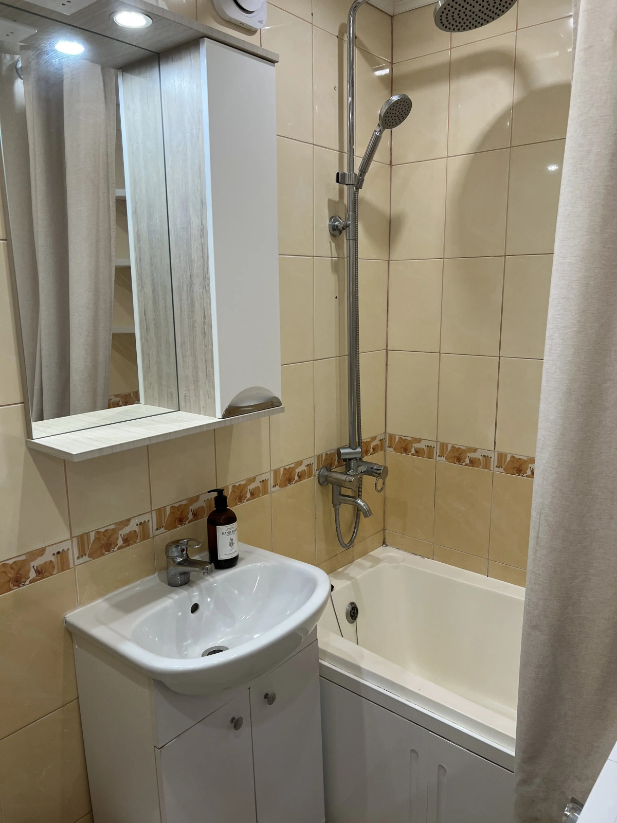 Квартира Мира 8