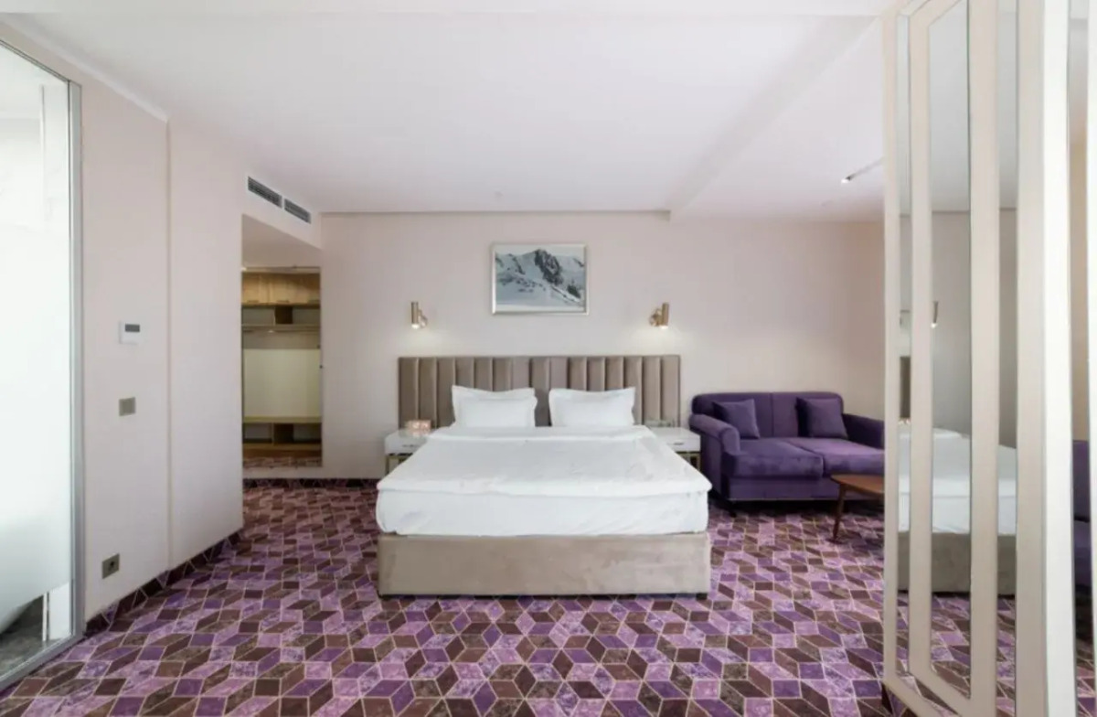 Orient Hotel Bishkek (Ориент отель Бишкек)