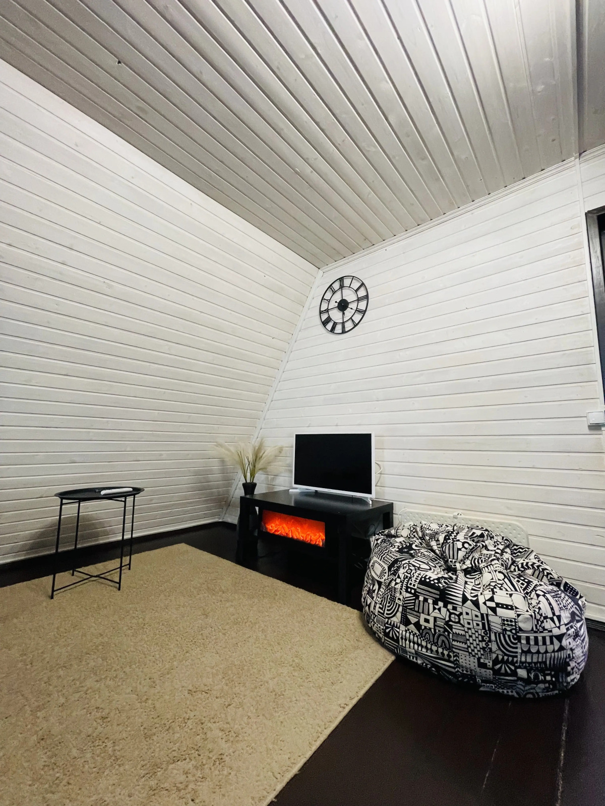 Частный дом на берегу залива Волги