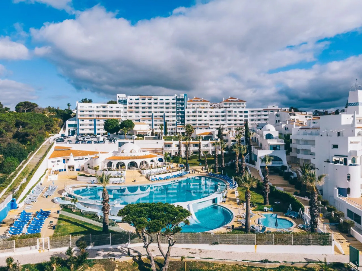 Апарт-Отель Grand Muthu Oura View Beach Club