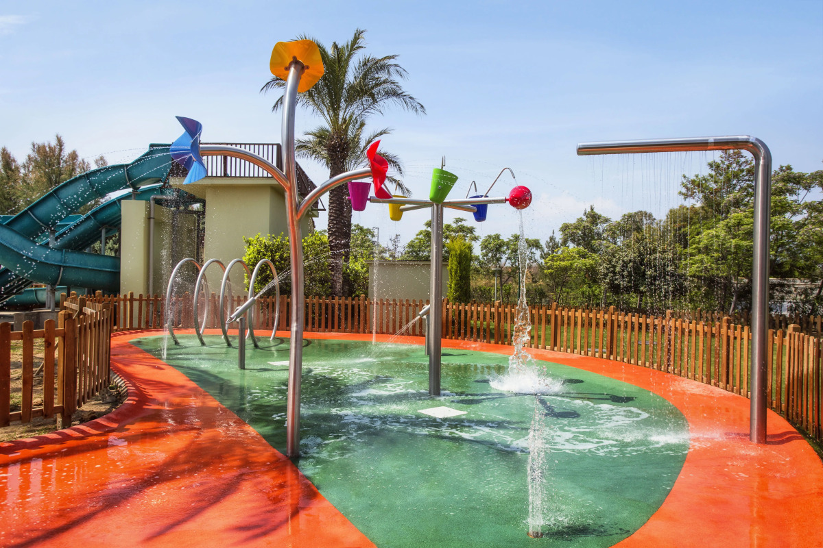 Lara Barut Collection