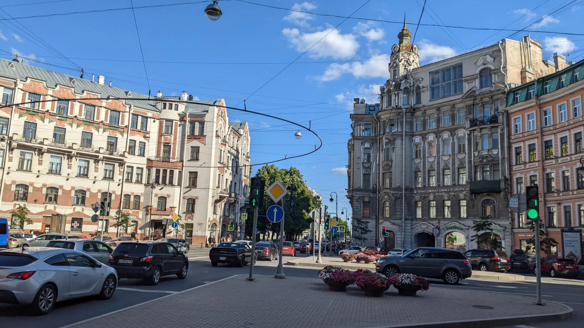 Апартаменты 170 кв. м. с 3 спальнями гостиной и красивым видом