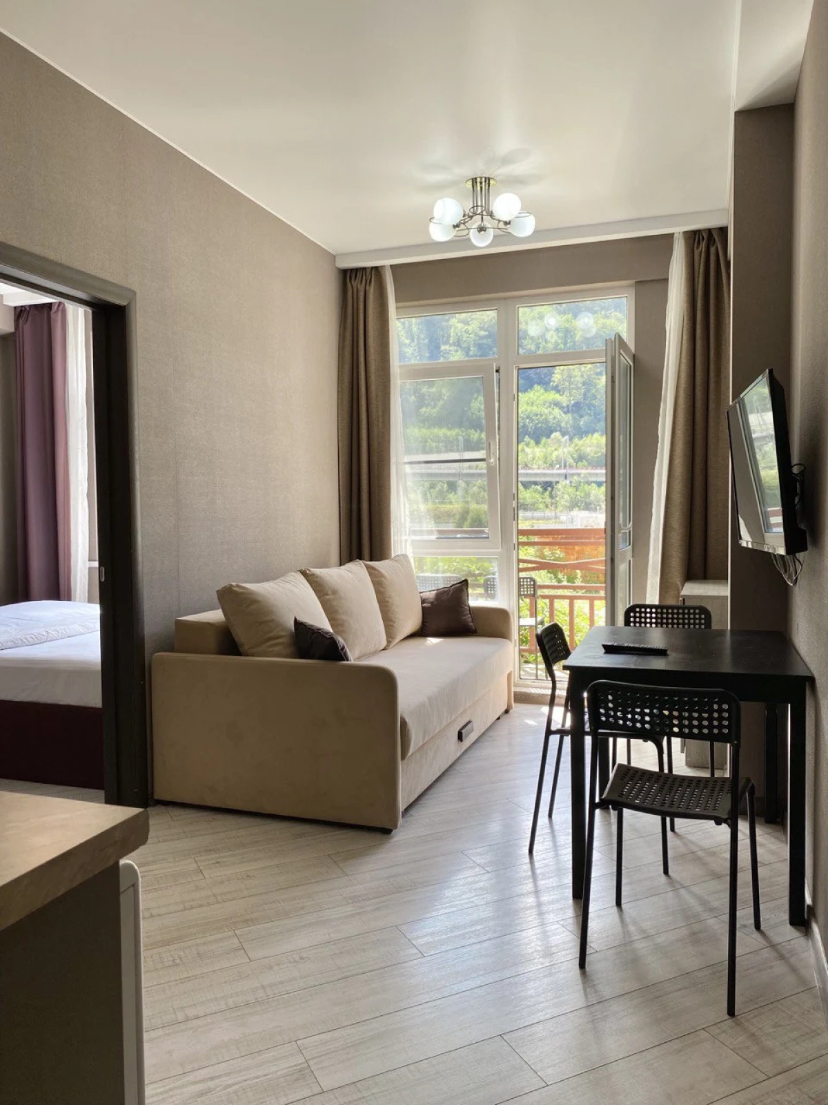 Апартаменты ЭКО Куршевель с Видом Горы и Балконом