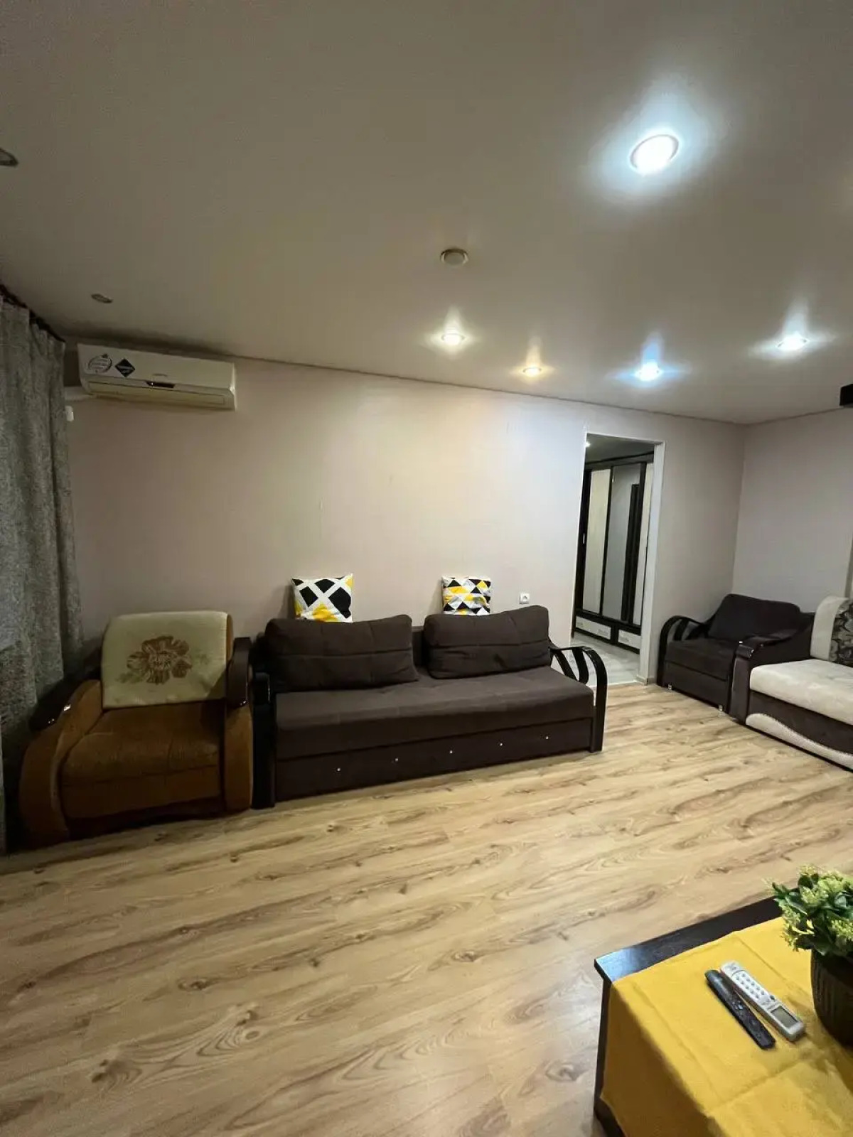 Апартаменты Просторные 4-комнатные