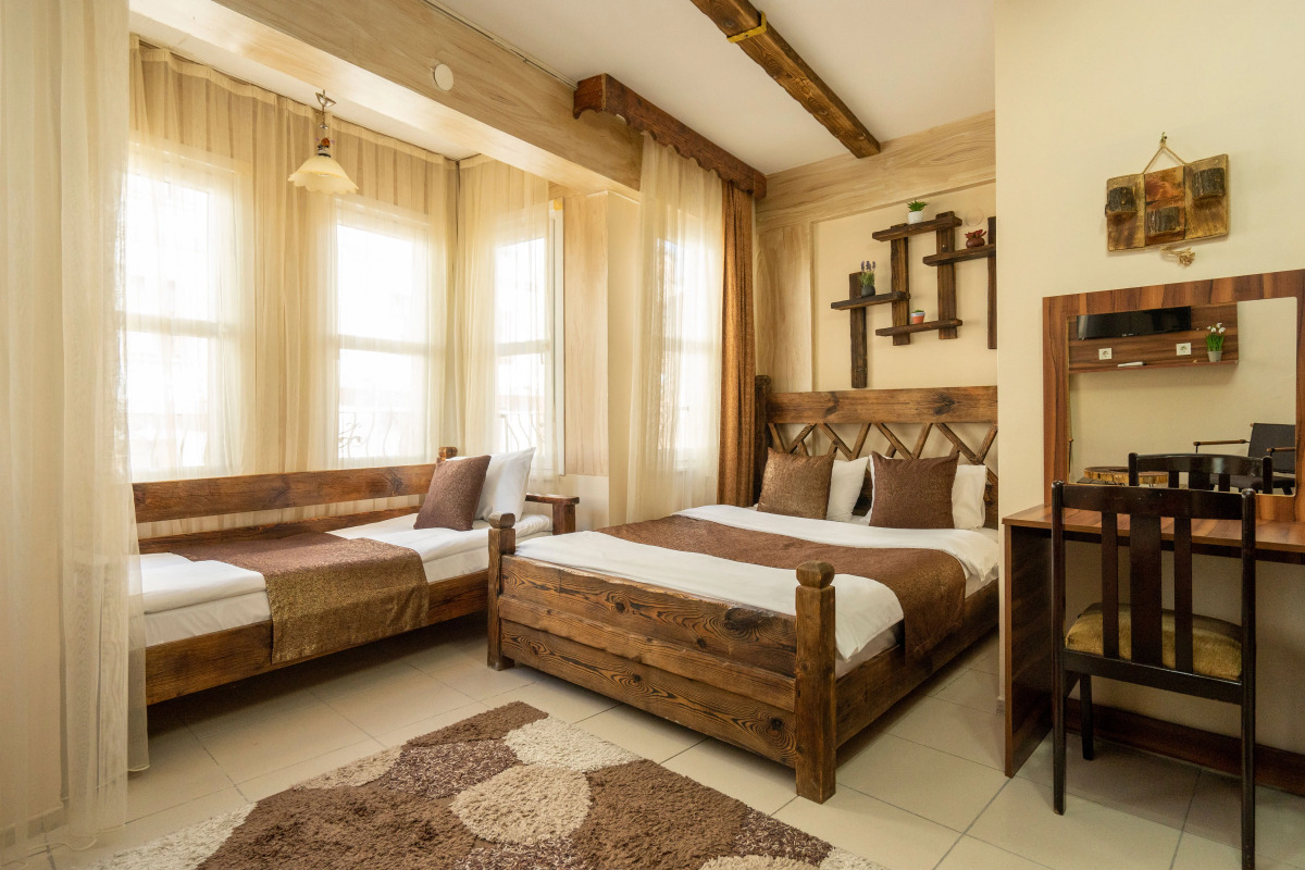 Pi Home & Apartments