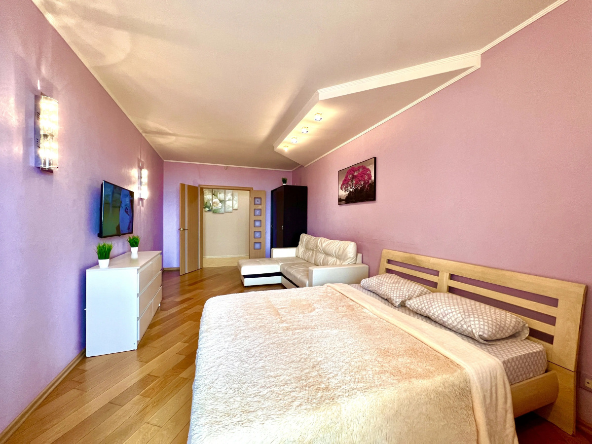 Апартаменты двухкомнатные на 11 Этаже в ЖК Современник с видом на реку Волгу