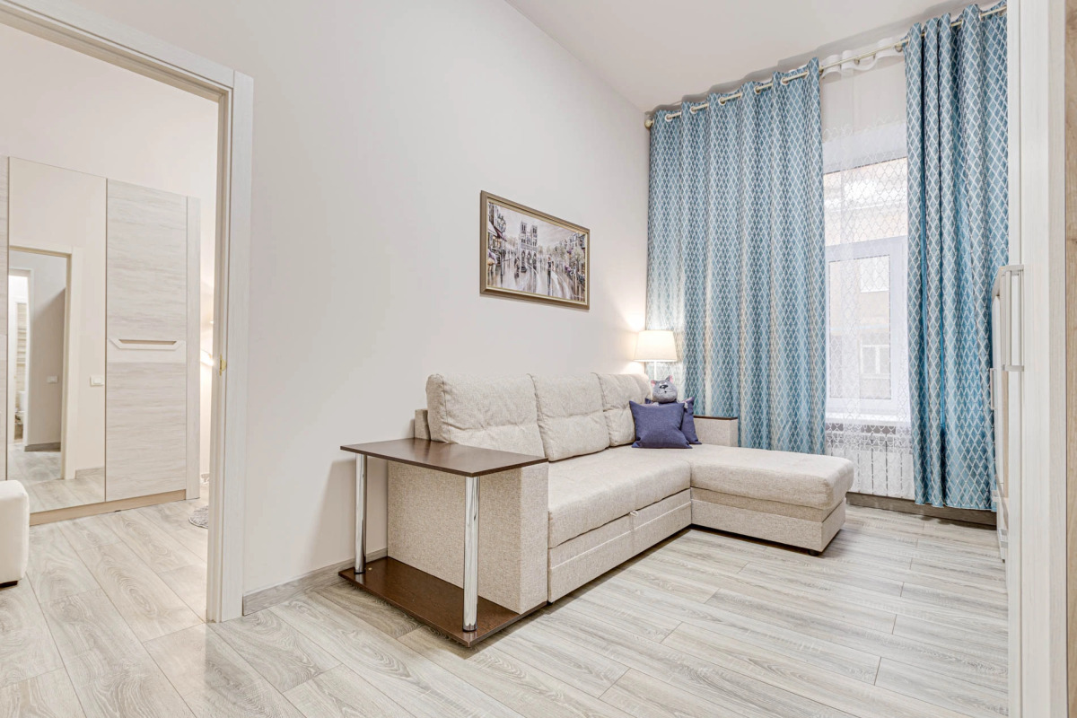 Апартаменты 2 ком в центре города на Набережной Грибоедова 68