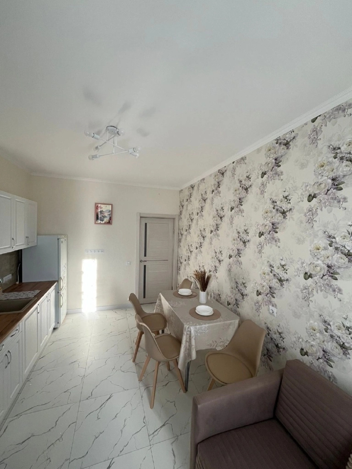 Квартира Уютная Светлая Квартира с Новым Ремонтом в Центре Города