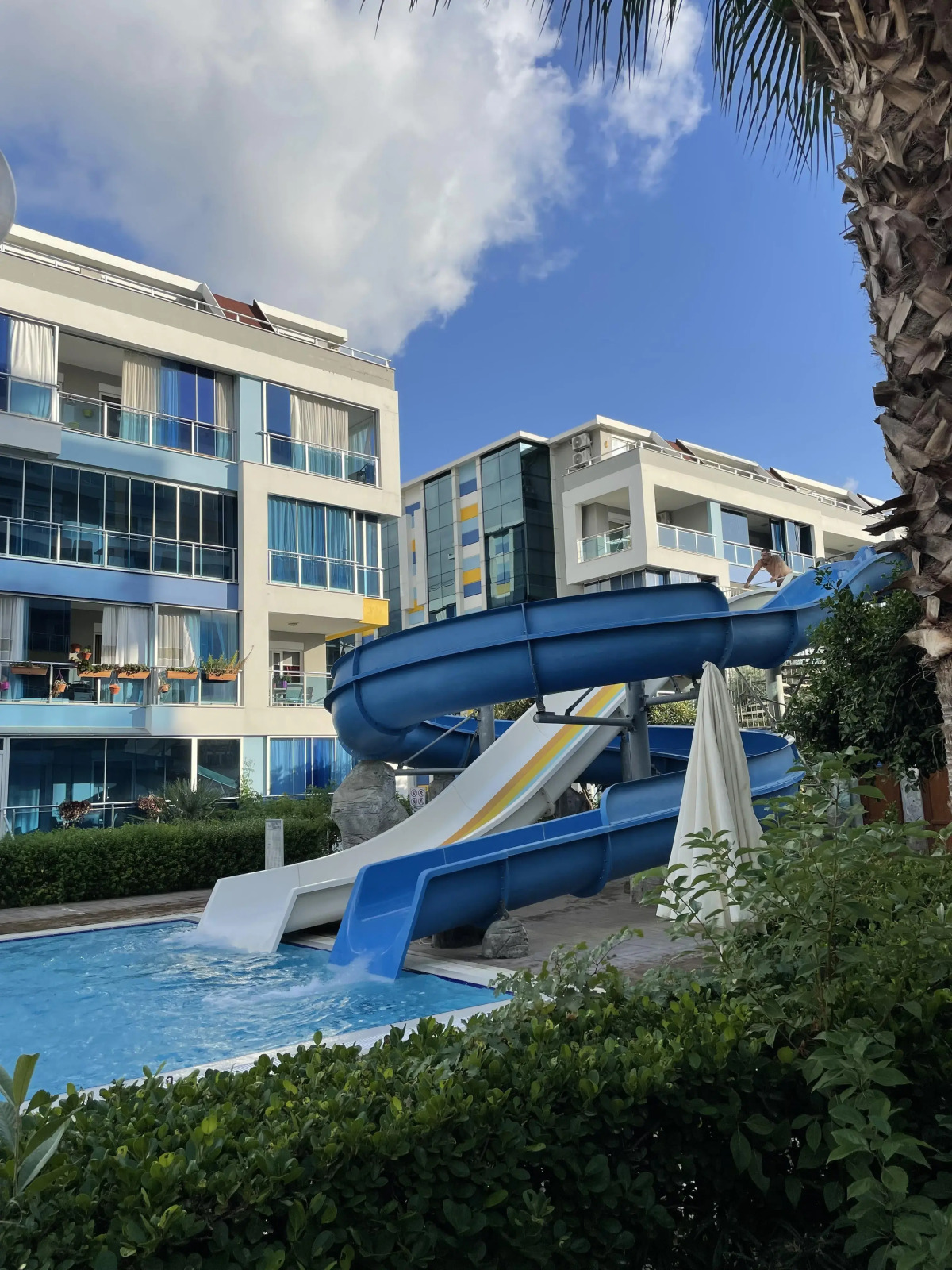 Апартаменты у моря 320 м с балконом