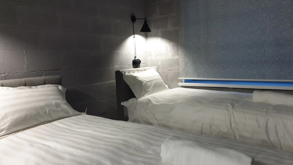 Апартаменты Green Lamp Downtown