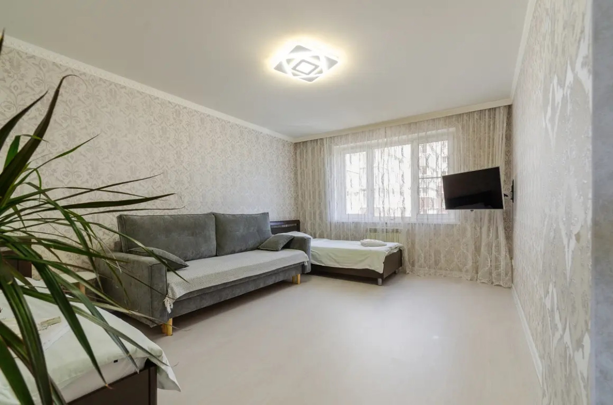 Апартаменты "Белоснежная 2 комнатная на Франко"