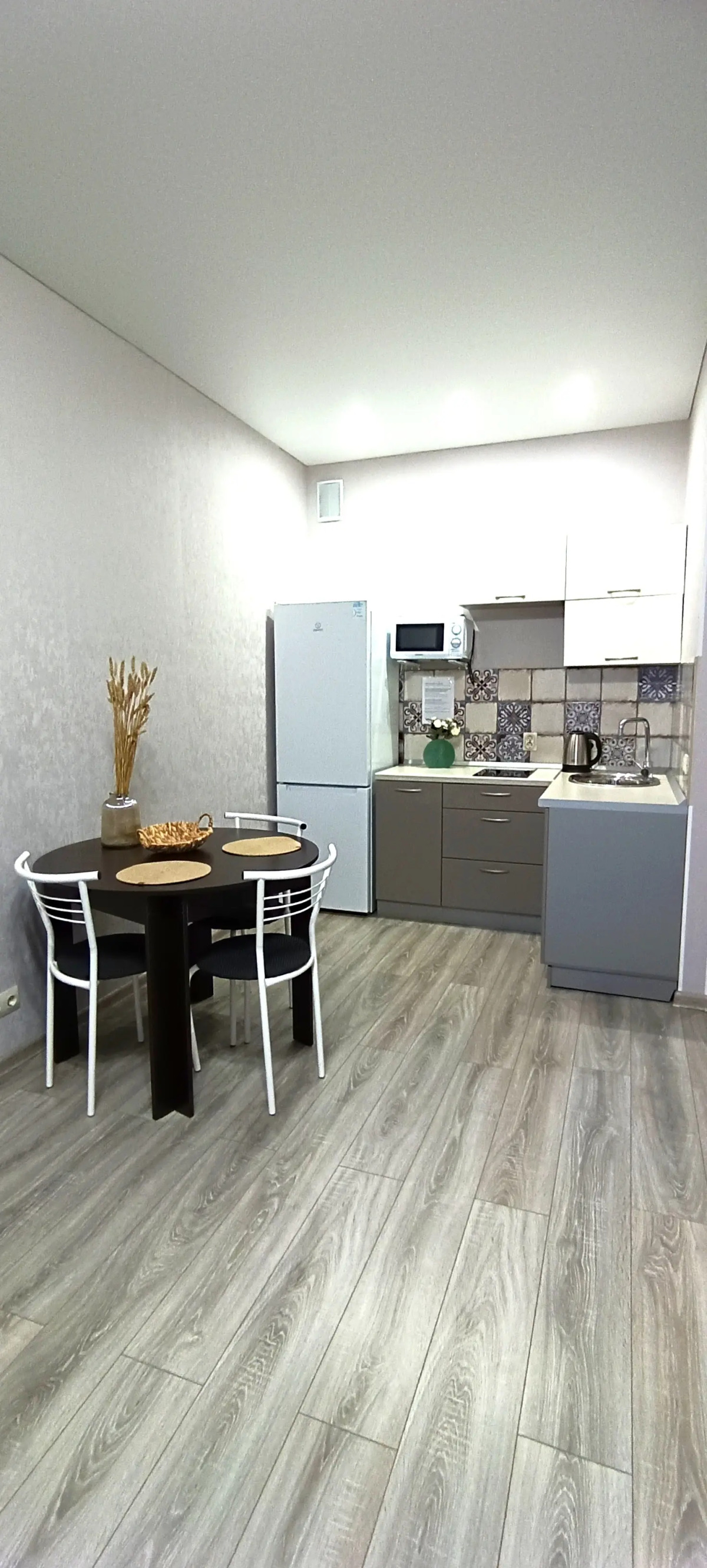 Апартаменты 100 Ночей на Комсомольском 122В