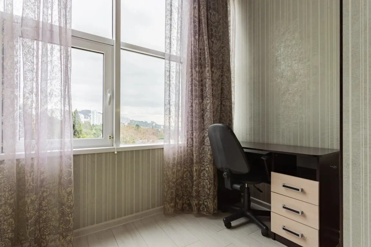 Апартамент Солнечный в центре Сочи у моря с балконом