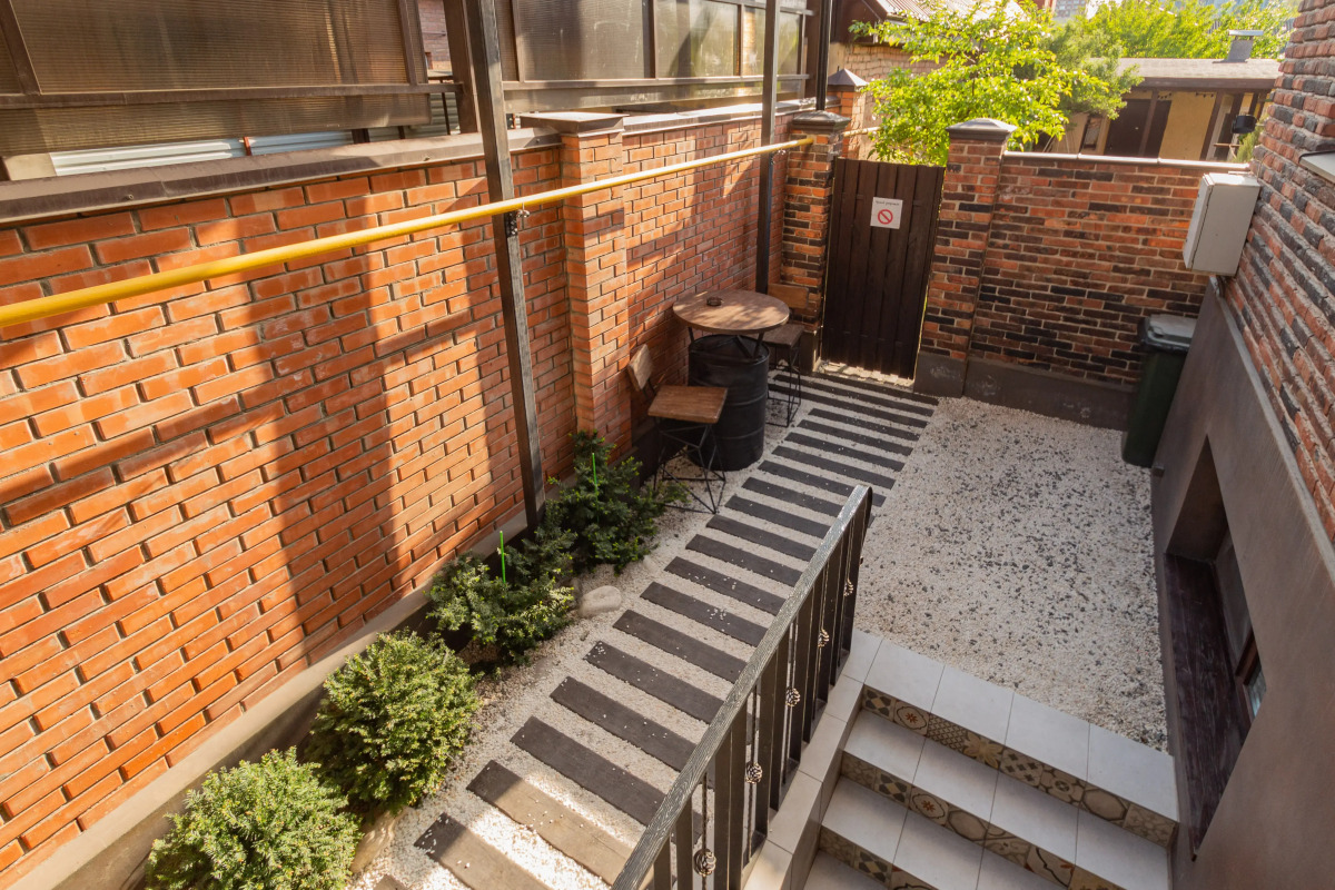 Loft Apartments с пректором и терассой