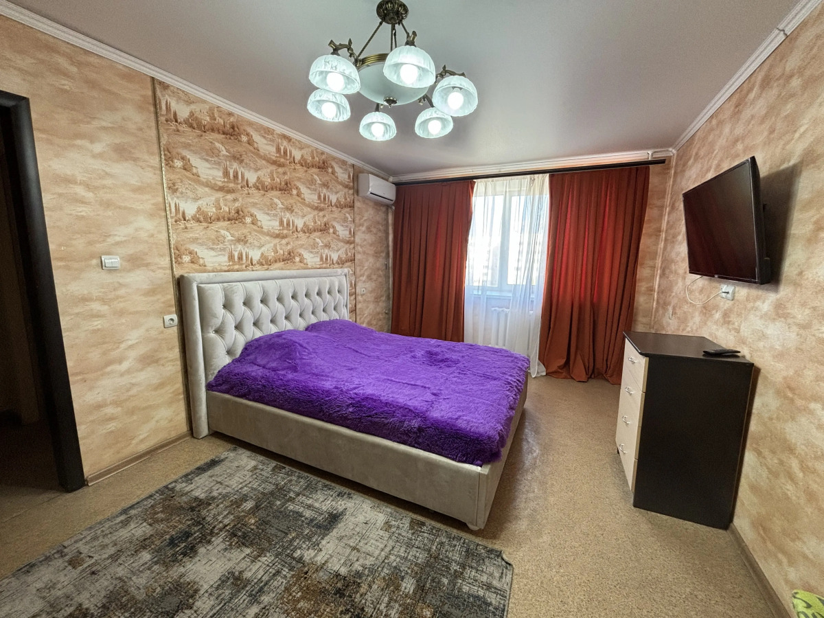 Квартира Улучшенная на Вахитова 23