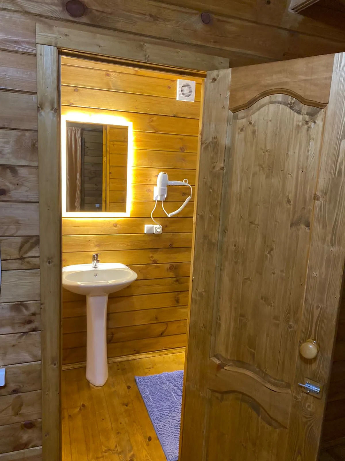 База отдыха Коттеджи на берегу моря