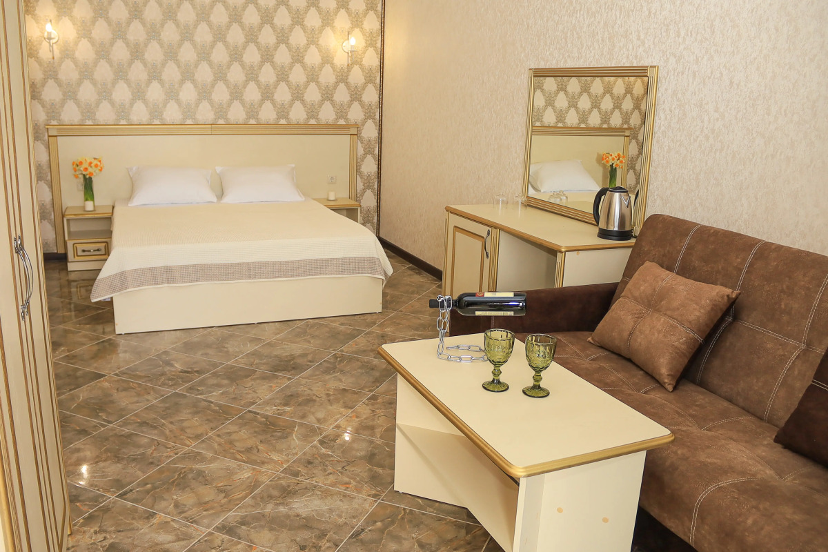 Чеховъ Береговое